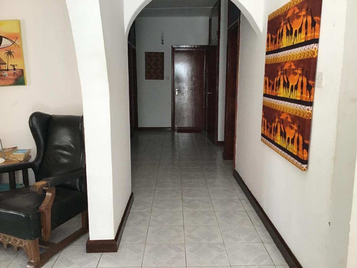 Anns Guesthouse Bakaugambia Kültér fotó