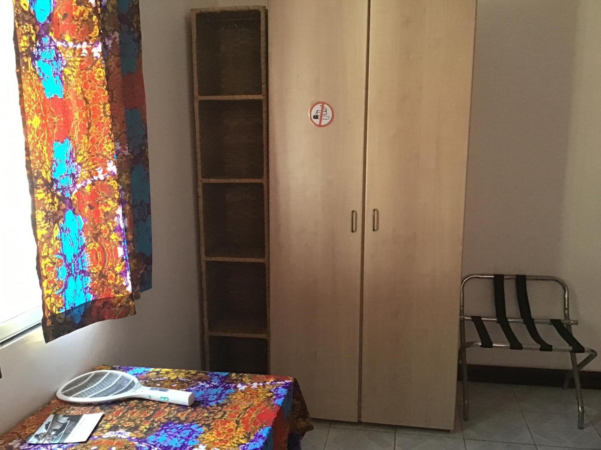 Anns Guesthouse Bakaugambia Kültér fotó