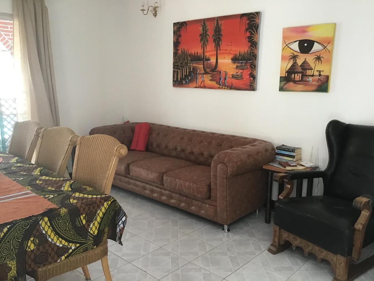 Anns Guesthouse Bakaugambia Kültér fotó