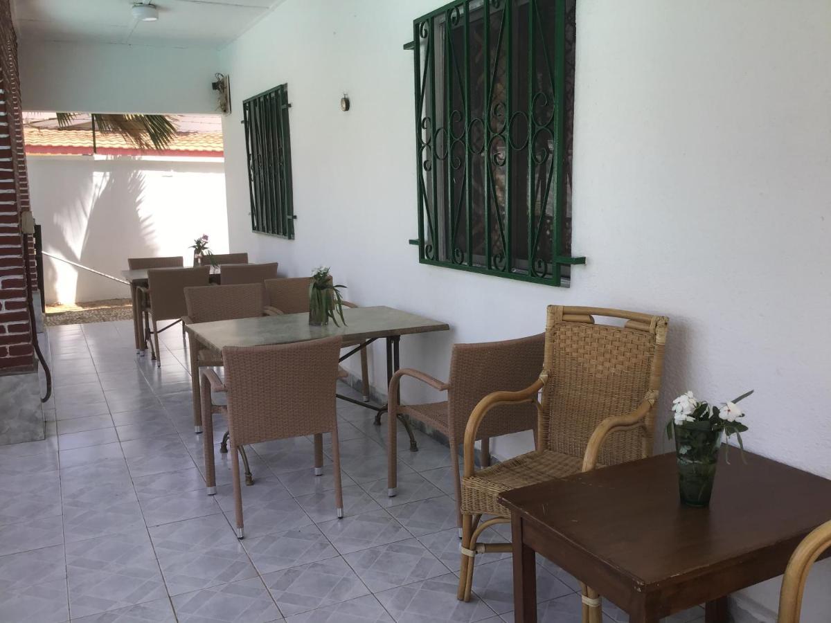Anns Guesthouse Bakaugambia Kültér fotó