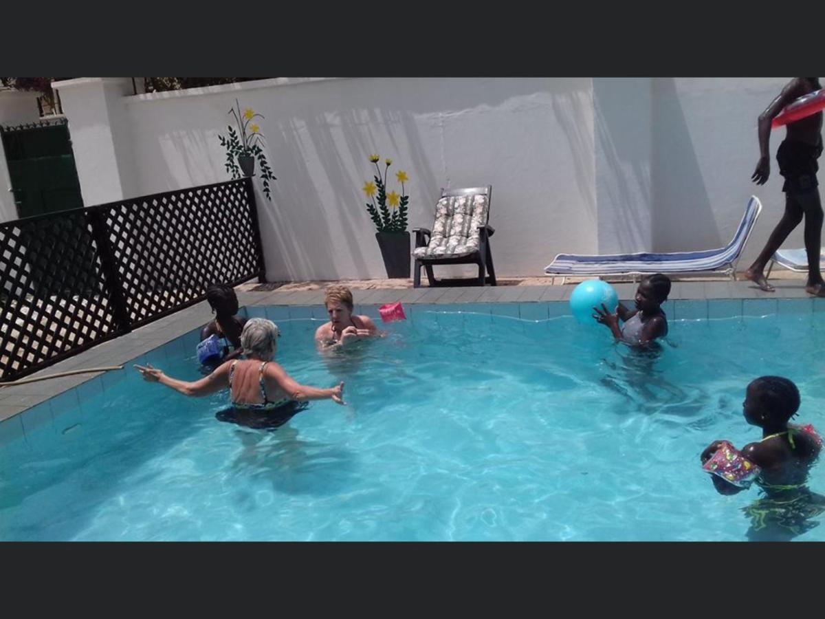 Anns Guesthouse Bakaugambia Kültér fotó
