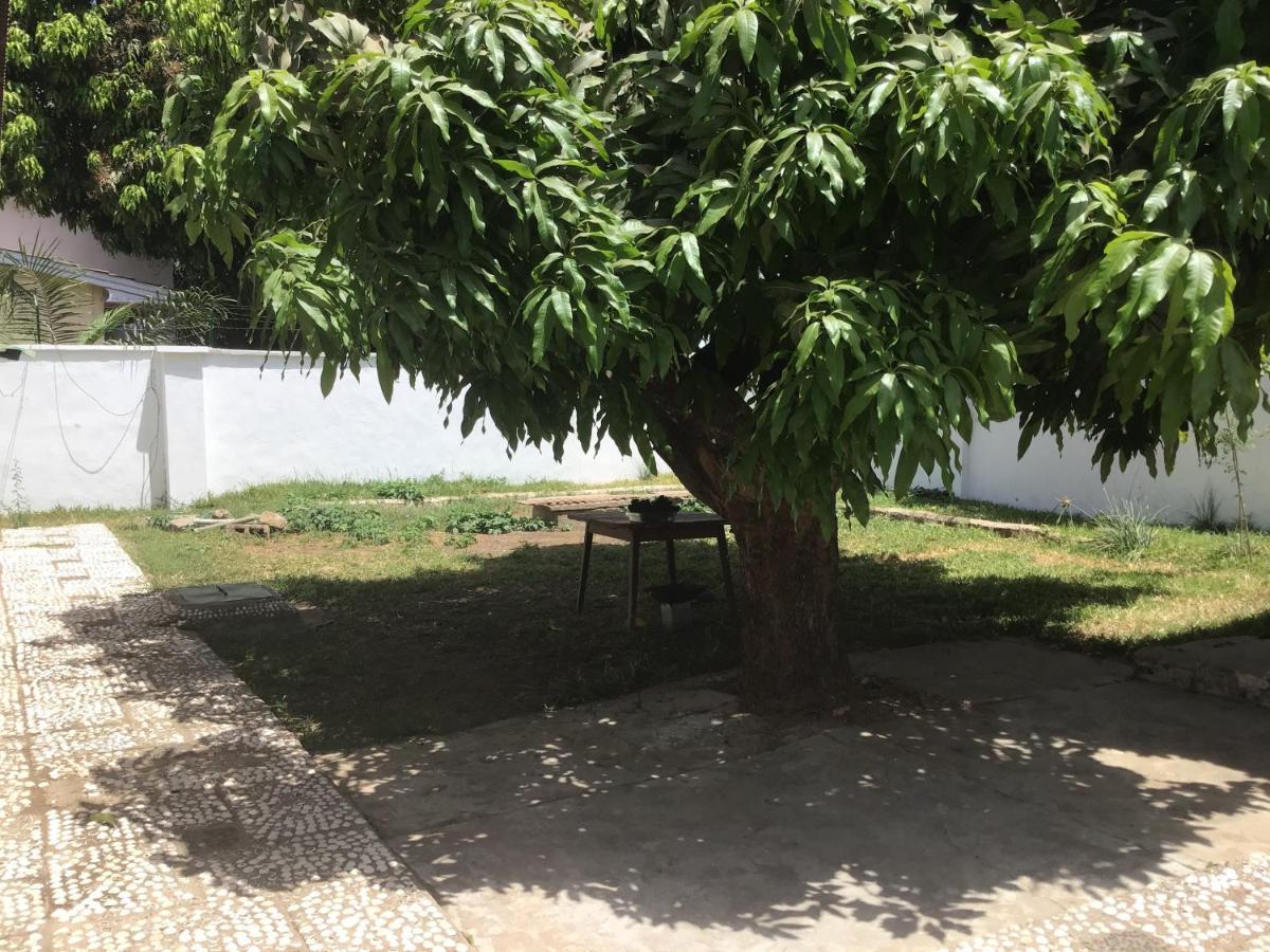 Anns Guesthouse Bakaugambia Kültér fotó
