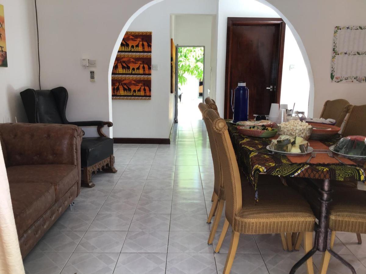 Anns Guesthouse Bakaugambia Kültér fotó